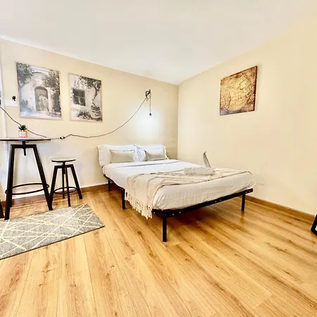 Apartment 3 Pieces Des Jardins, Parking, 50M Plage, Clim Menton