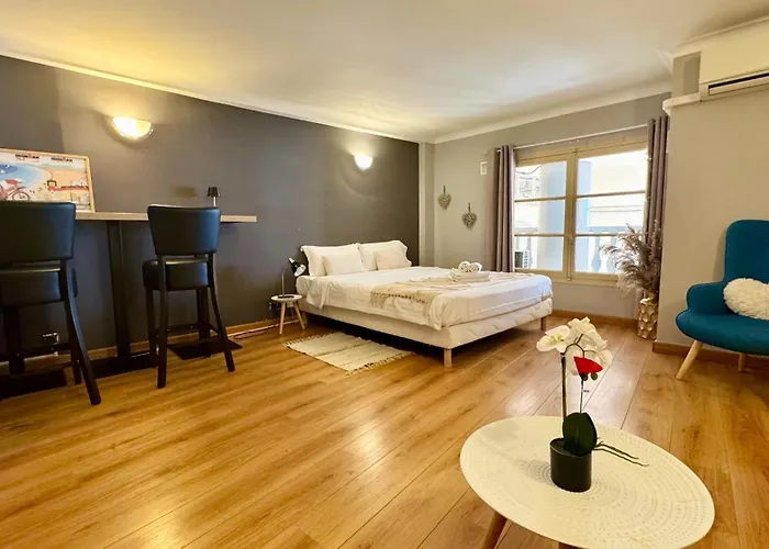 3 Pieces Des Jardins, Parking, 50M Plage, Clim Apartment