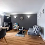 Apartment 3 Pieces Des Jardins, Parking, 50m Plage, Clim Menton