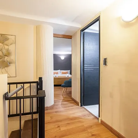 3 Pieces Des Jardins, Parking, 50m Plage, Clim Lejlighed