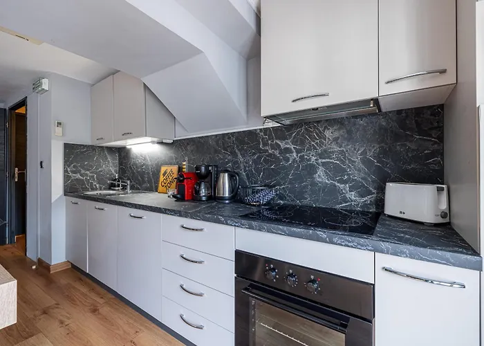 3 Pieces Des Jardins, Parking, 50M Plage, Clim Μεντόν