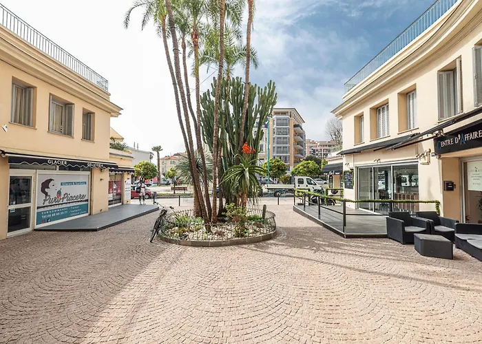 3 Pieces Des Jardins, Parking, 50m Plage, Clim